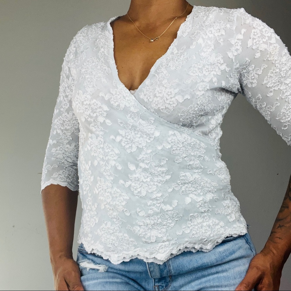 Super Cute Floral Lace Top